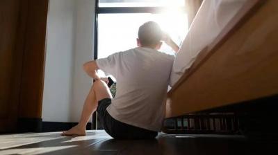 سبب المعاناة من الوحدة المزمنة... علم النفس يفسر