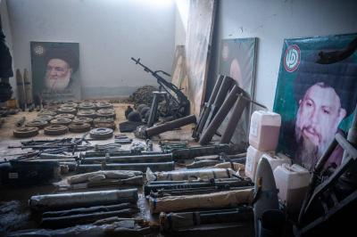 بالصور والفيديو - الجيش الاسرائيلي: عثرنا على وسائل قتالية داخل مدرسة في الخيام