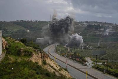 انقطاع التيار عقب ضرب جسر القاسمية