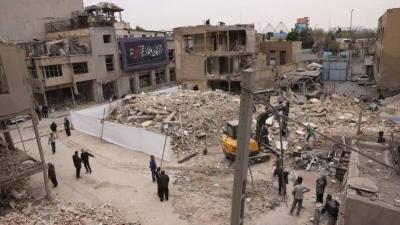 أسبوع رابع من الحرب... انفجارات في طهران وترامب يلوح بضرب الطاقة