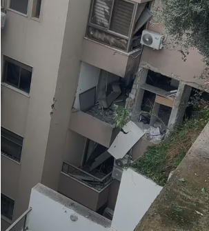 بعد الغارة على الحازمية.. تعليق من رئيس البلدية!