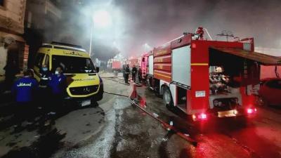 6 وفيات و15 مصاباً... حريق مروع يلتهم مصنعاً في مصر