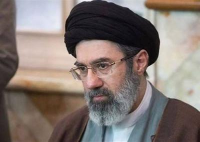 أين مجتبى خامنئي؟ تقرير يكشف الكواليس