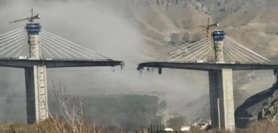 الجسور ثم محطات توليد الكهرباء في إيران.. ترامب يهدّد