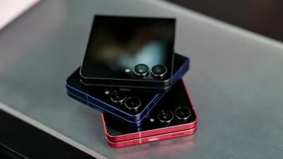 تسريبات جديدة محبطة حول هاتف Galaxy Z Flip 8