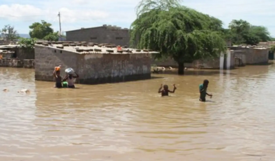 عشرات القتلى والمفقودين جراء فيضانات عارمة في أنغولا