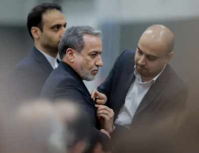 طهران تتحفظ على مطالب واشنطن.. ولا انفراجة في إسلام آباد