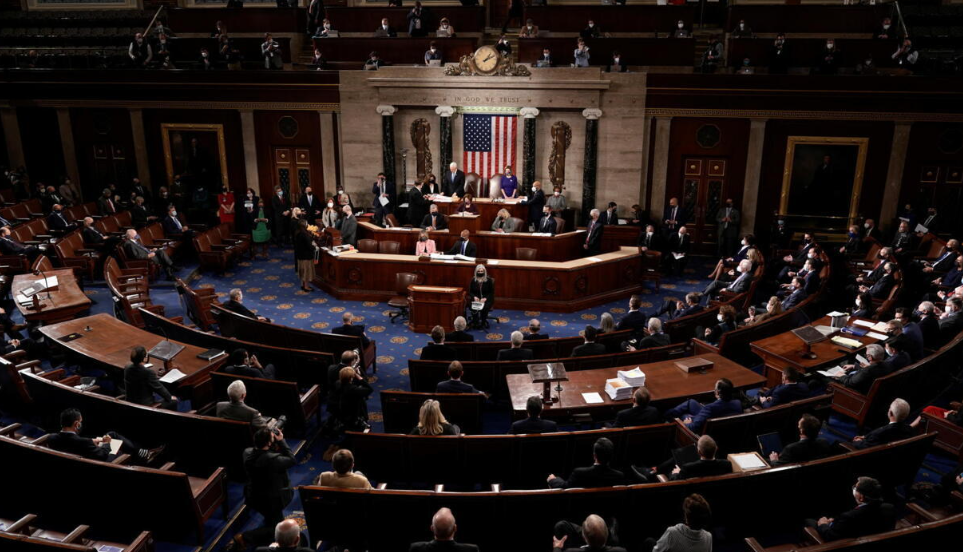 وارش مرشح ترامب يؤكد التزامه باستقلال 