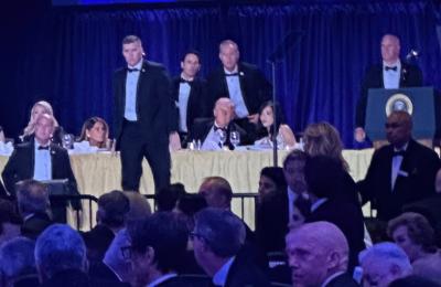 ترامب يتهرب من الإجابة... ماذا حدث لميلانيا لحظة إطلاق النار ؟