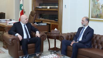 عون: أجري المراجعات اللازمة لتأمين صمود أبناء القرى الحدودية
