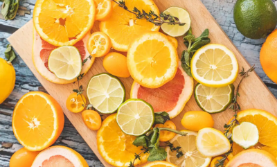 صباحا أم بعد الطعام؟.. التوقيت المثالي لتناول الحمضيات