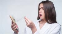 أسباب تساقط الشعر المفاجئ عند النساء أسباب تساقط الشعر المفاجئ عند النساء