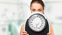 لماذا يزداد الوزن رغم قلة الأكل؟ لماذا يزداد الوزن رغم قلة الأكل؟