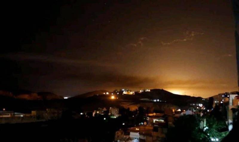 إسرائيل تقصف أهدافا في سوريا بعد إطلاق صواريخ باتجاه الجولان