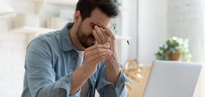 هل التوتر يسبب مشاكل بالمعدة؟
