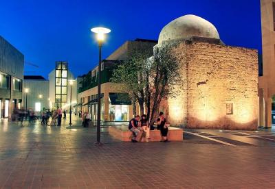 دليل أشهر الأسواق والمولات في لبنان