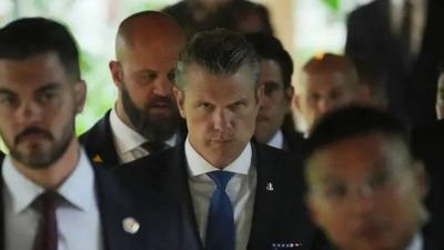 وزير الحرب الأميركي يشير لتقدم في المحادثات مع إيران... ويؤكد أن الحصار متواصل
