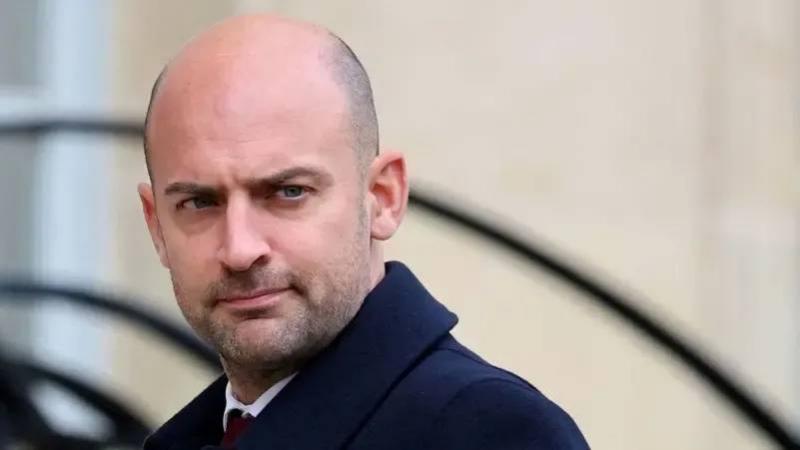 France Insists UN Sanctions on Iran Stay Without Their Consent