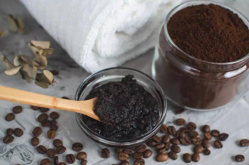 Best Methods for Exfoliating Your Body at Home