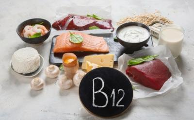 أسباب نقص فيتامين B12 رغم تناول الطعام الصحي