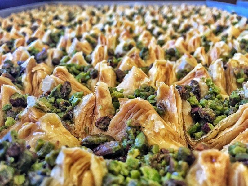 Discover the Finest Lebanese Sweets in Baalbek