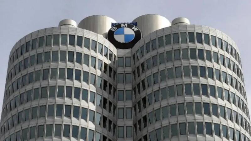 Top Electric Car Manufacturers Transforming the Global Market
