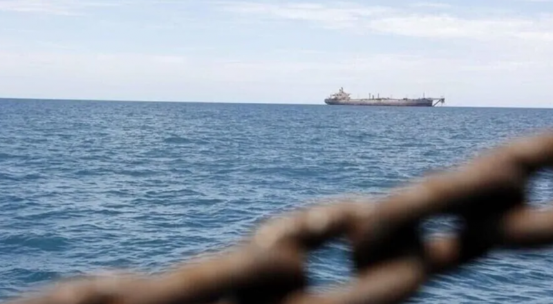 Iran Warns Ships to Stick to Designated Routes in Hormuz Strait: No Guarantees for Safe Passage