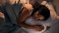 Does a vitamin B12 deficiency cause excessive sleep?