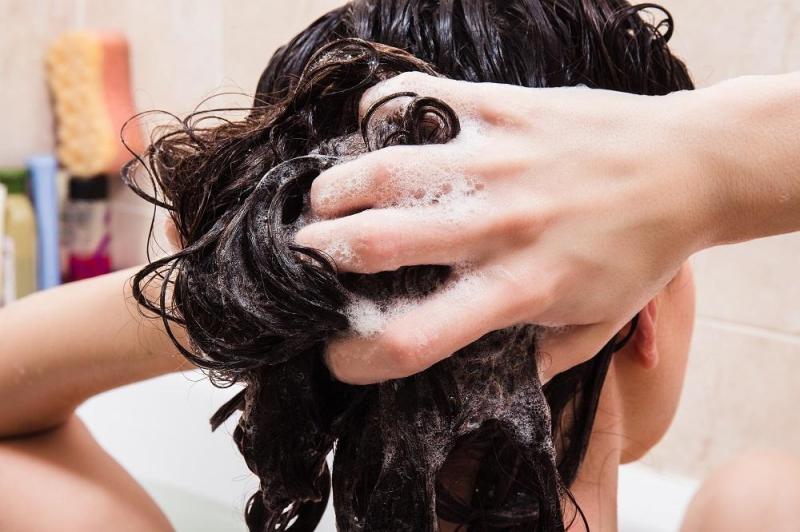 The Best Shampoo for Oily Hair: A Comprehensive Guide