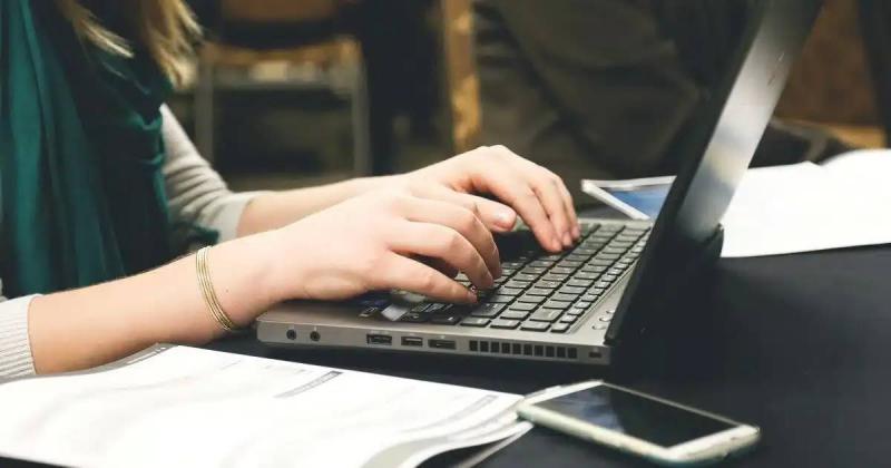 Top AI Tools for Students to Enhance Learning