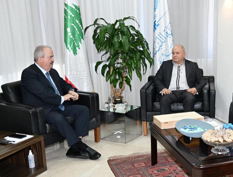 Labour Leader Advocates for Vital Economic Reforms in Meeting with Finance Minister