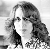 Fairuz... the voice of Lebanon Fairuz... the voice of Lebanon