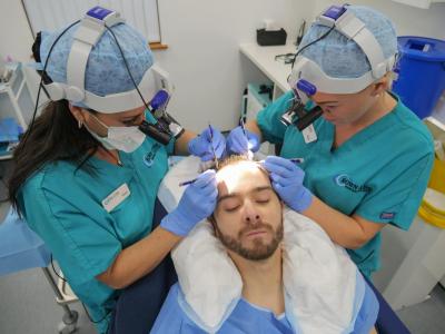 أفضل أطباء زراعة الشعر في لبنان