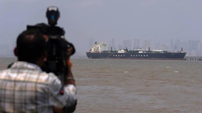 Iran's Control Over Strait of Hormuz Poses Major Dilemma for Gulf States
