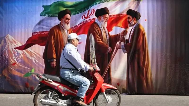 Iran Prepares for Extended Conflict, Eyes Permanent Settlement Strategy