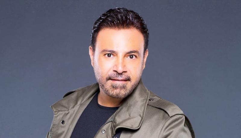 How Old is Assi El Hallani?
