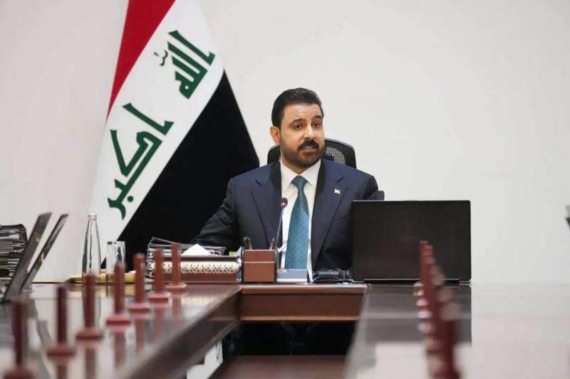 Iraqi Prime Minister Insists on Weapon Control Despite Threats