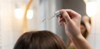 زيوت لتكثيف الشعر طبيعيًا زيوت لتكثيف الشعر طبيعيًا