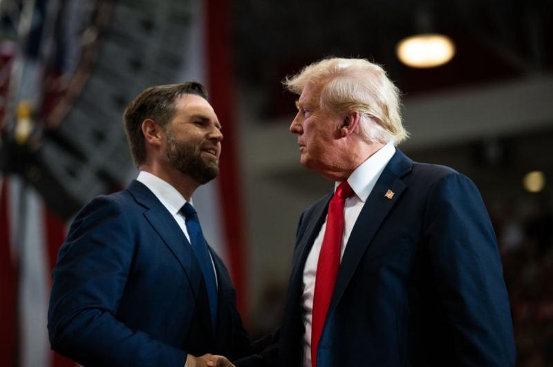 US Administration Denies Iran Policy Rift Between Trump and Vance