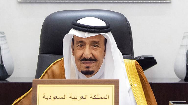 الملك السعودي  يغرد مهنئا بعيد الفطر