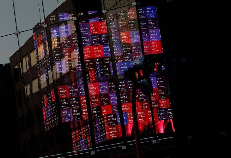 أسهم اليابان تواصل المكاسب بفضل دفعة  تصريحات وارن بافيت