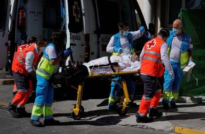 قتيلان و10 مصابين بحريق مطعم في مدريد