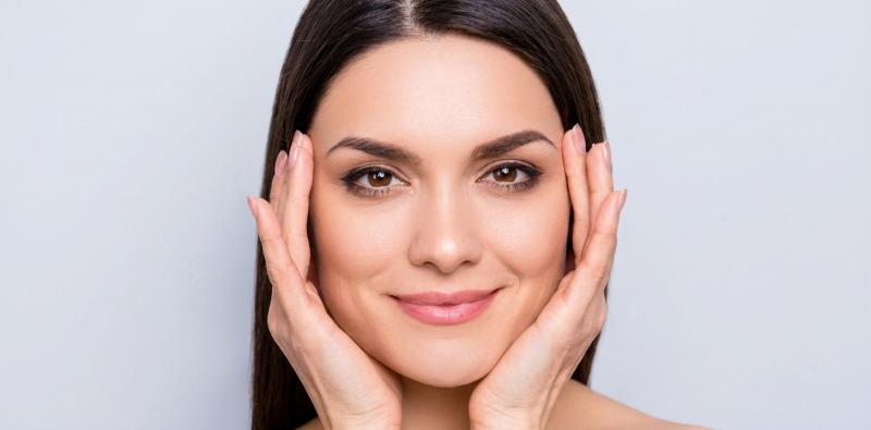 How to Maintain Radiant Skin Without Makeup?