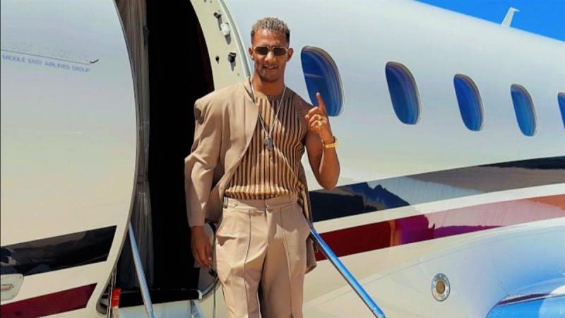 Famous Arab Celebrities and Their Associations with Private Jets
