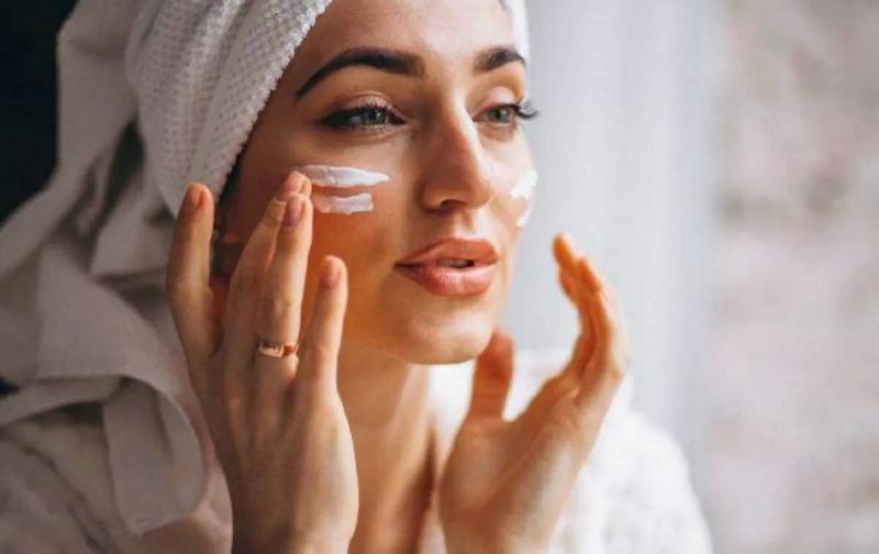 The Ultimate Skincare Routine According to Skin Type