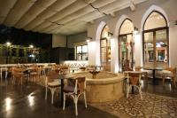 Loris Restaurant Loris Restaurant