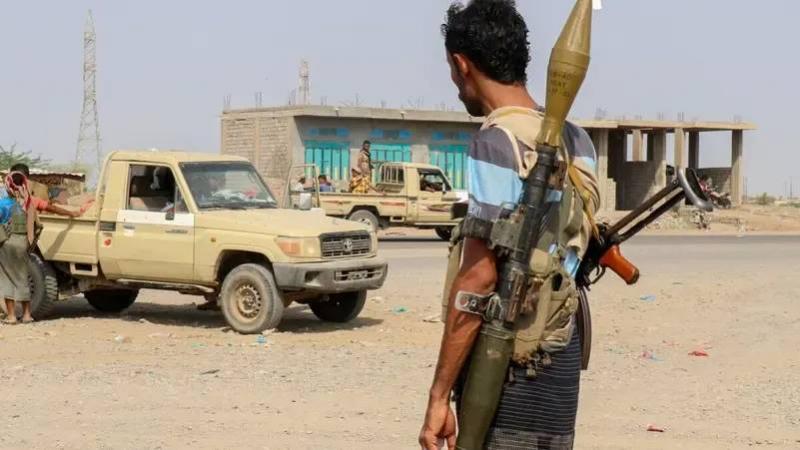 Yemeni Army Liberates New Areas in West Taiz, Captures Houthi Quick Intervention Leader