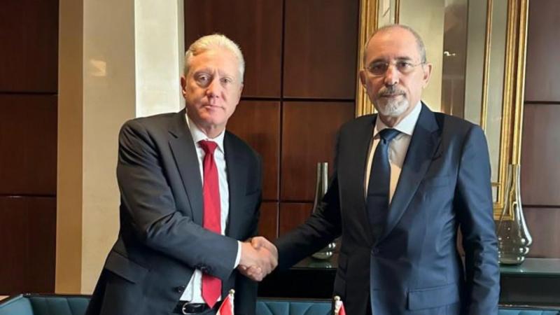 Minister Raji Holds Key Meetings in Cairo: Focus on Regional Developments