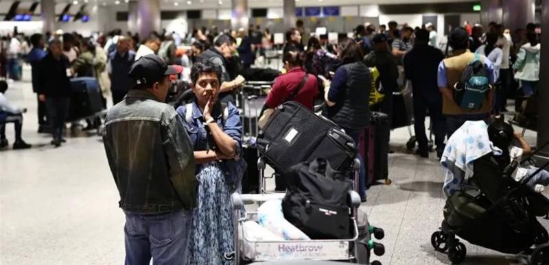 Major Air Travel Disruptions: Over 1,100 Flights Canceled Across UK Airports