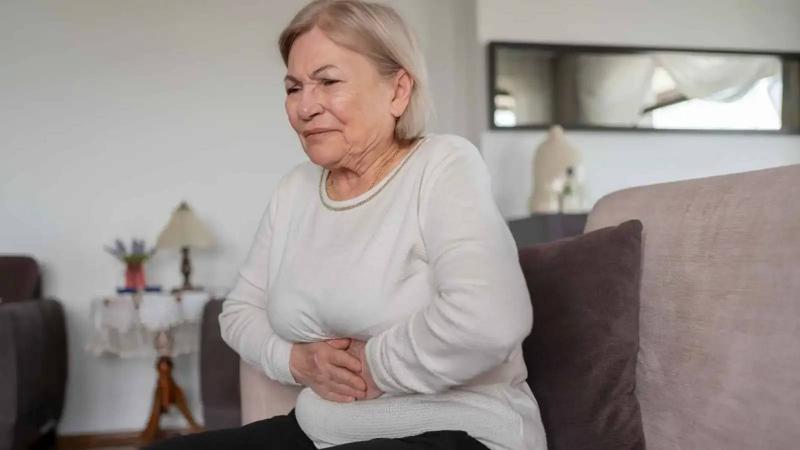 Understanding Bloating in Women: Causes and Solutions